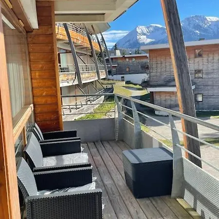 A 50m Des Pistes 4/6 شقة *
